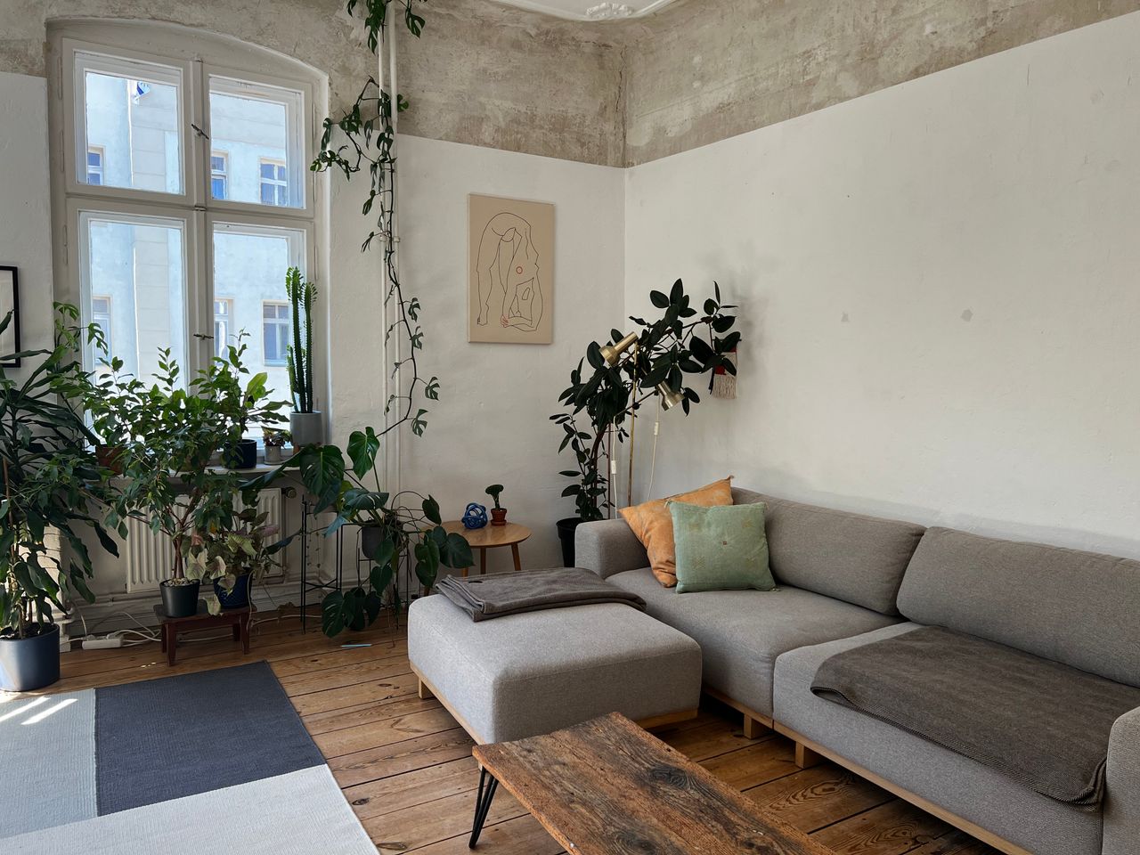 Bright, two rooms altbau in quiet area of Neukölln