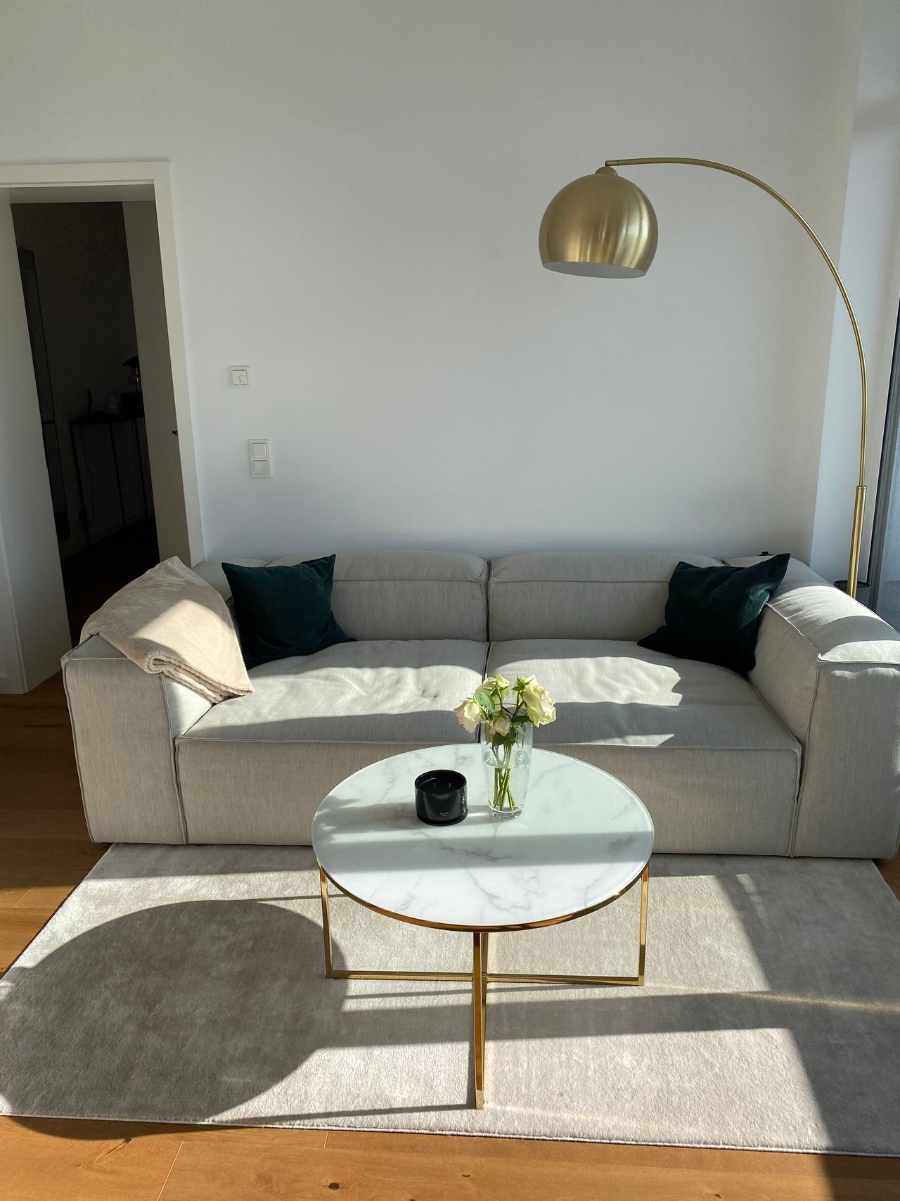 Chic, modern and sun-drenched 2-room flat in the heart of West Berlin (Ku'damm)