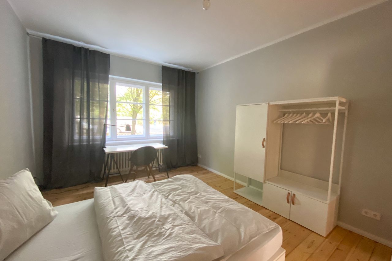 Fashionable, lovely 3 Bed rooms  Appartement