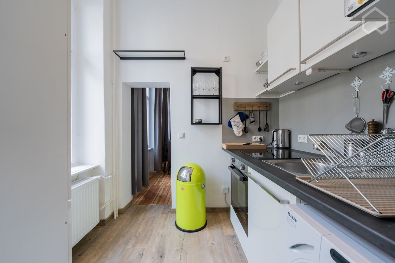 Cute and charming apartment with balkony(Neukölln)