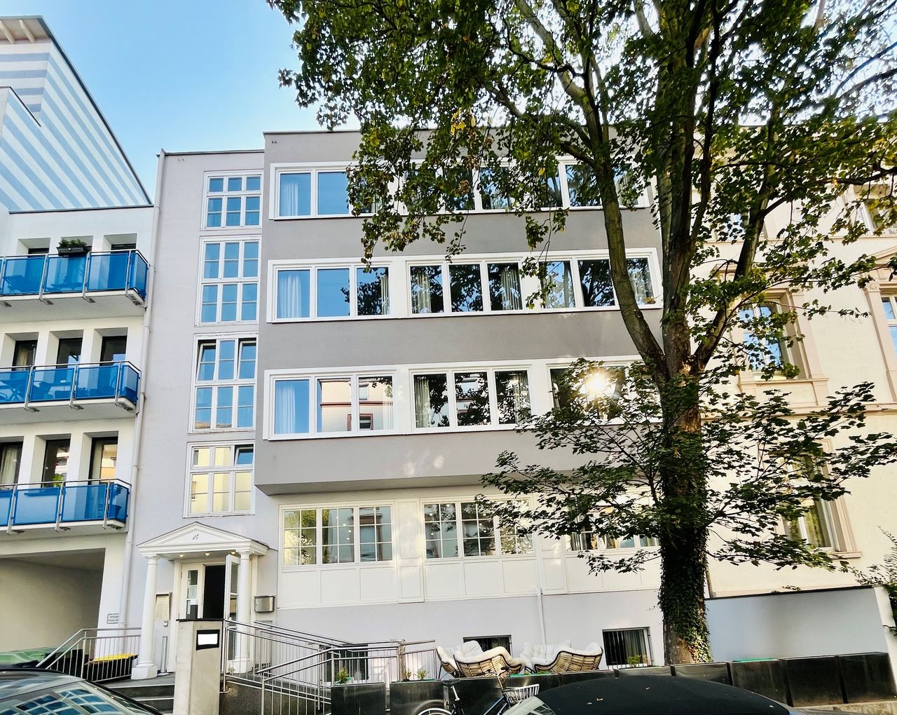 Single studio in Westend Frankfurt - near old opera