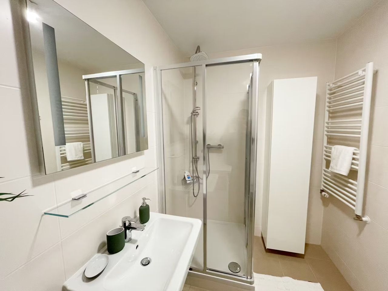 Premium Designer Apartment directly at the renowned Rochusmarkt