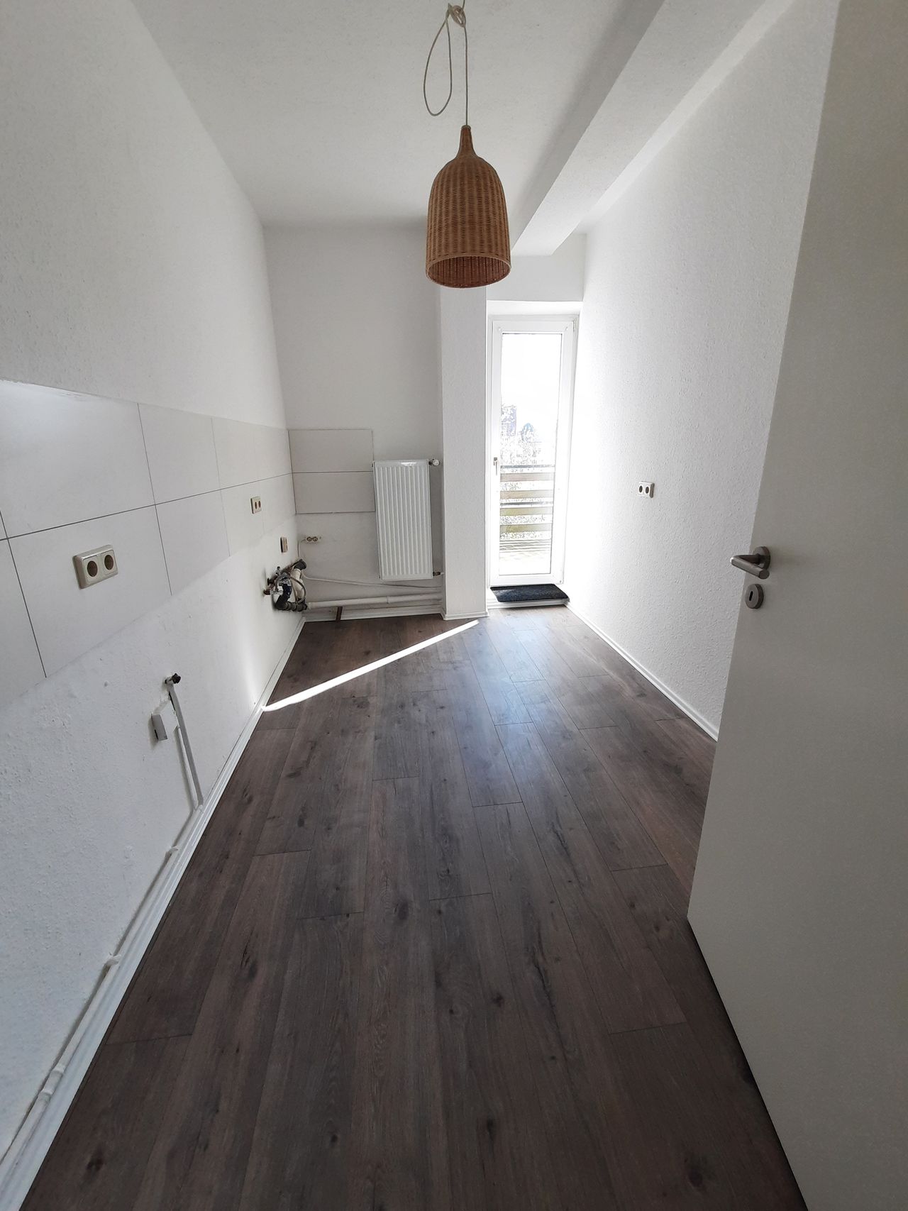 Beautiful, very large and bright 4-room flat with 2 large balconies in the middle of Bremen-Schwachhausen.