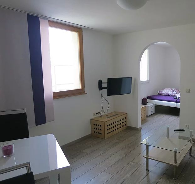 Beautiful 2 room flat, all inclusive with perfect transport connections