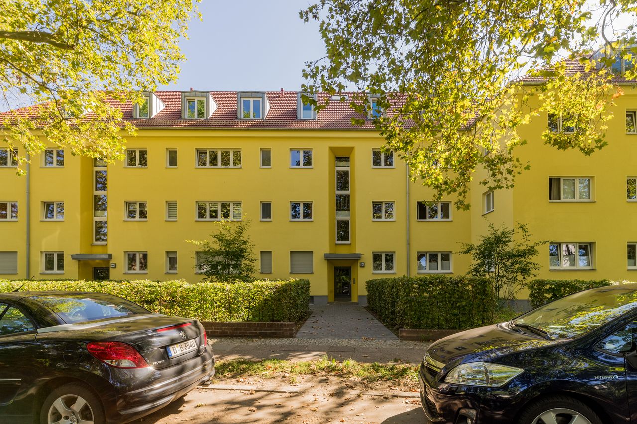Cosy home in Lichterfelde-West with balcony near Free University