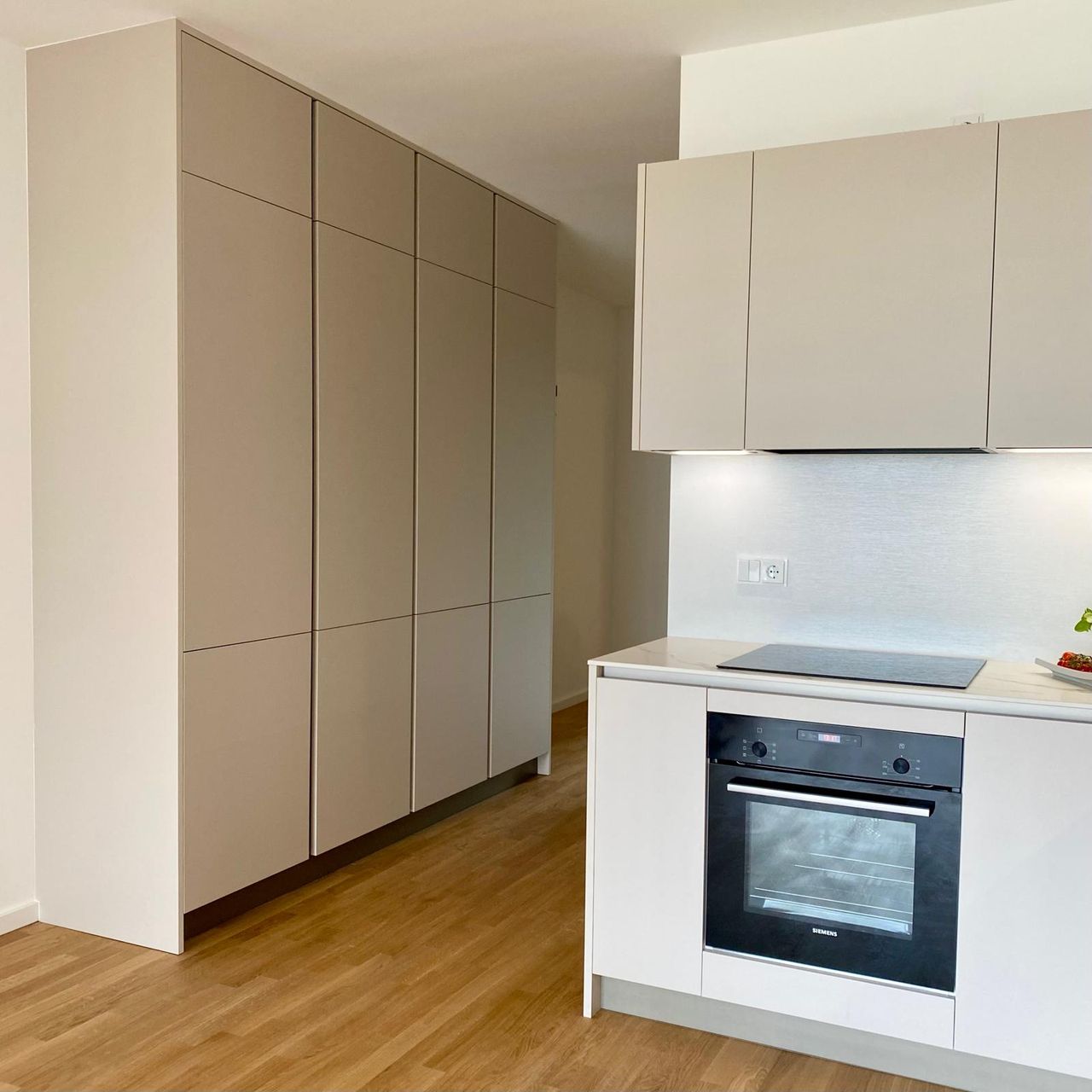 Brand new building, comfortable 60 sqm apartment, right across the street from Volkspark Friedrichshain