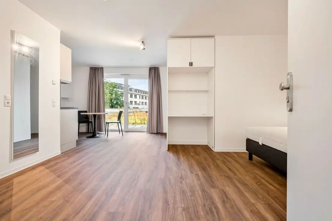 Awesome & cozy suite with terrace in Leipzig
