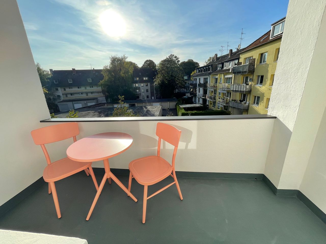 Spacious and neat home close to park mainstation and uniklinik , brand new