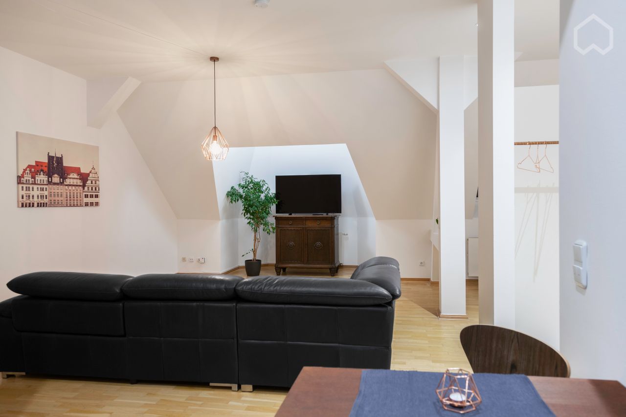 Luxurious penthouse apartment in central Waldstraßenviertel Leipzig