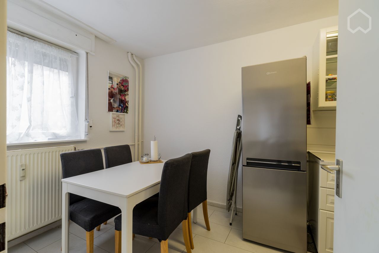 Bright apartment in Charlottenburg in an excellent location near the Havel River