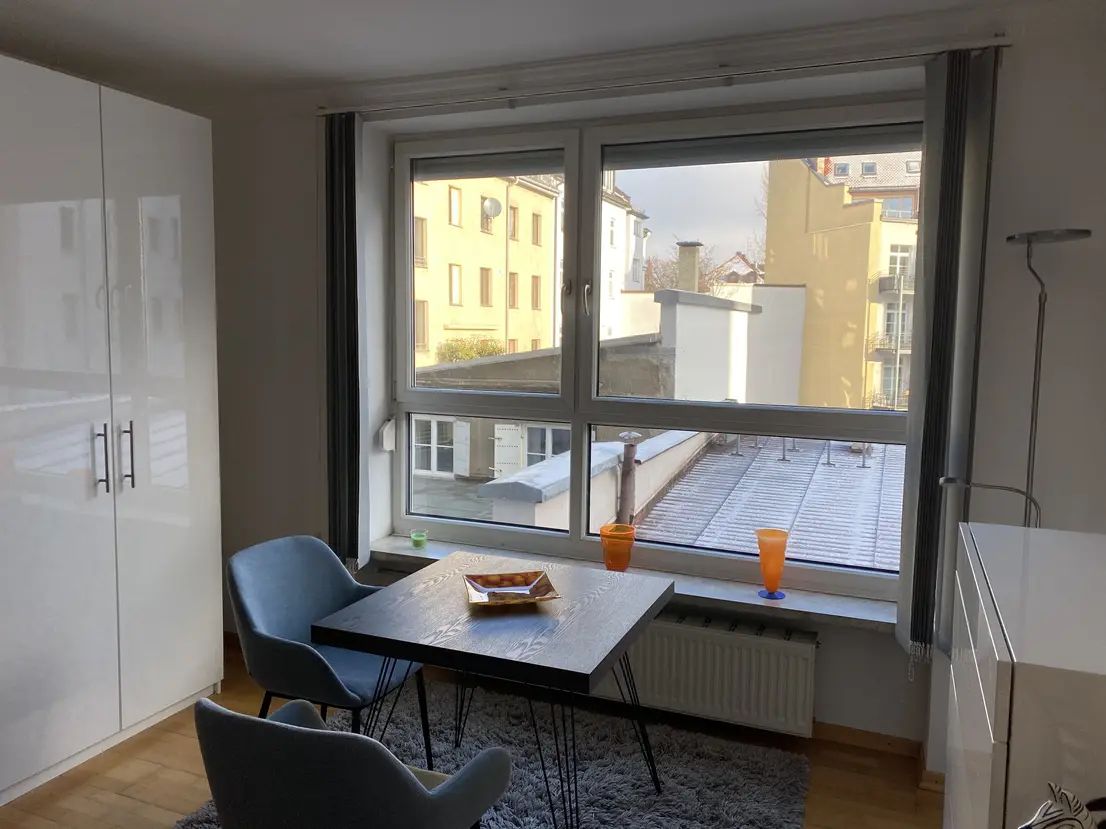 Bright city apartment in Angerviertel