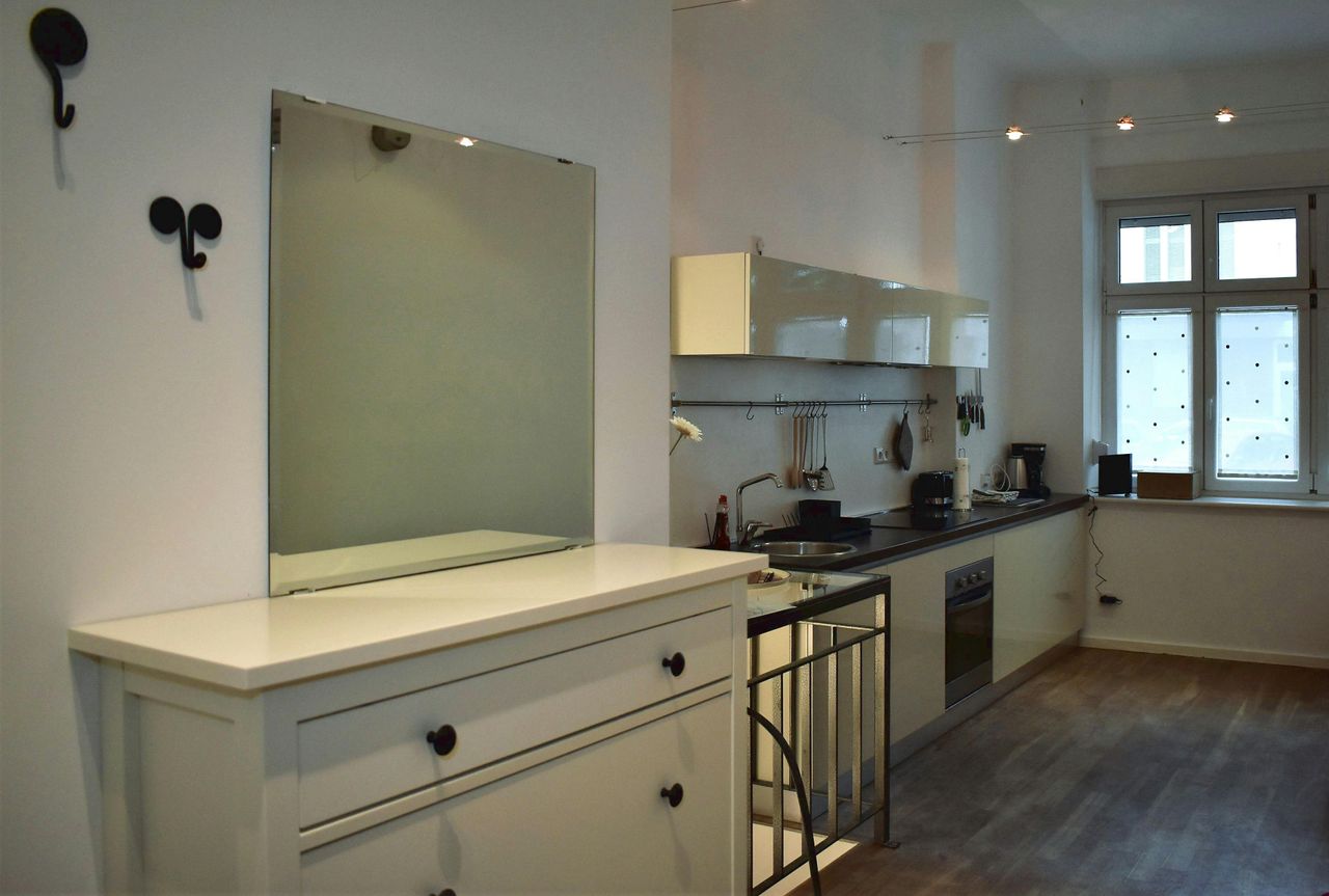 Fully furnished 3-room apartment on two levels