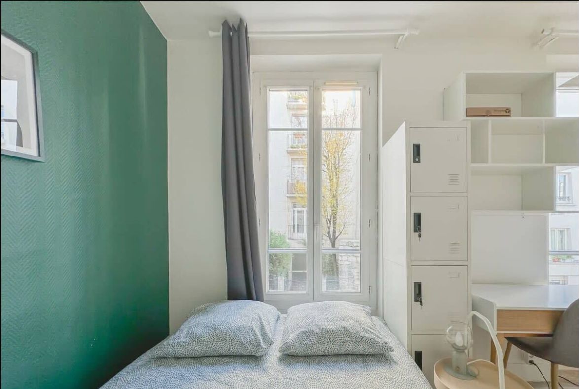 Quiet and bright private studio of 14 m2