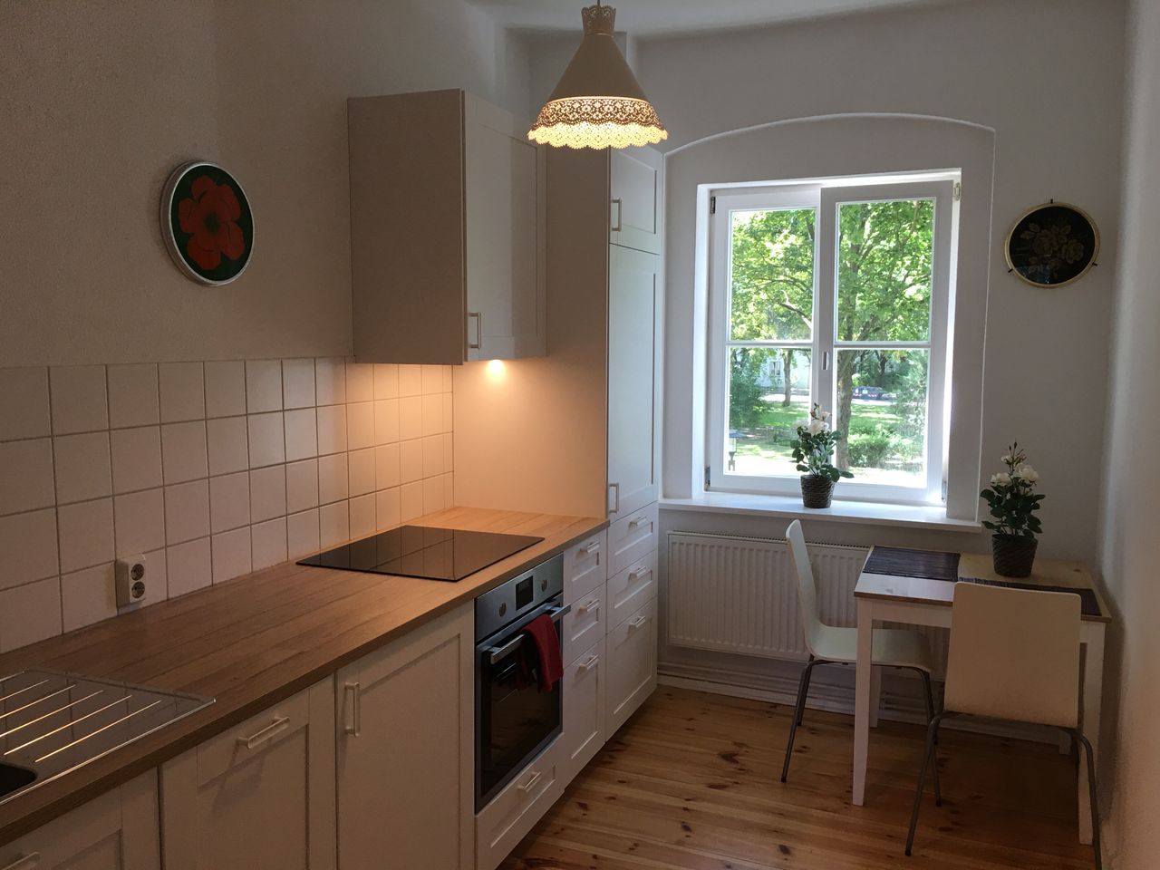 Beautiful, quiet, balcony, home office - 2bdr apt P.berg