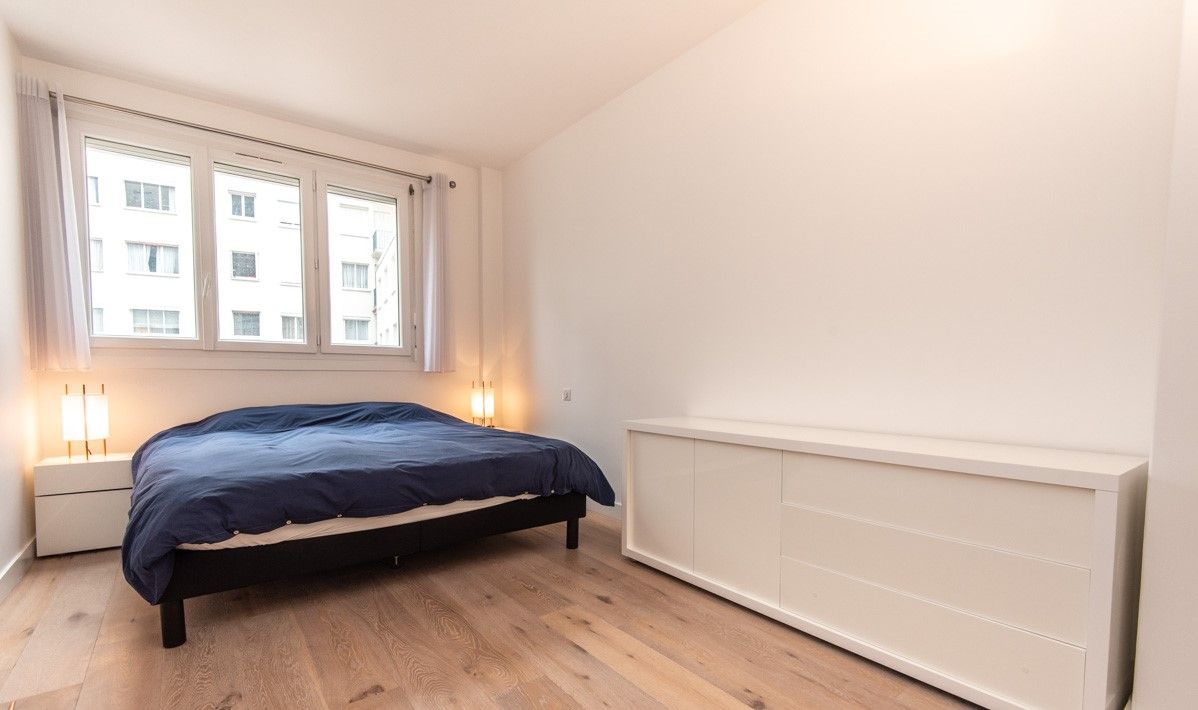 Apartment 55m², Paris 15th District Town Hall