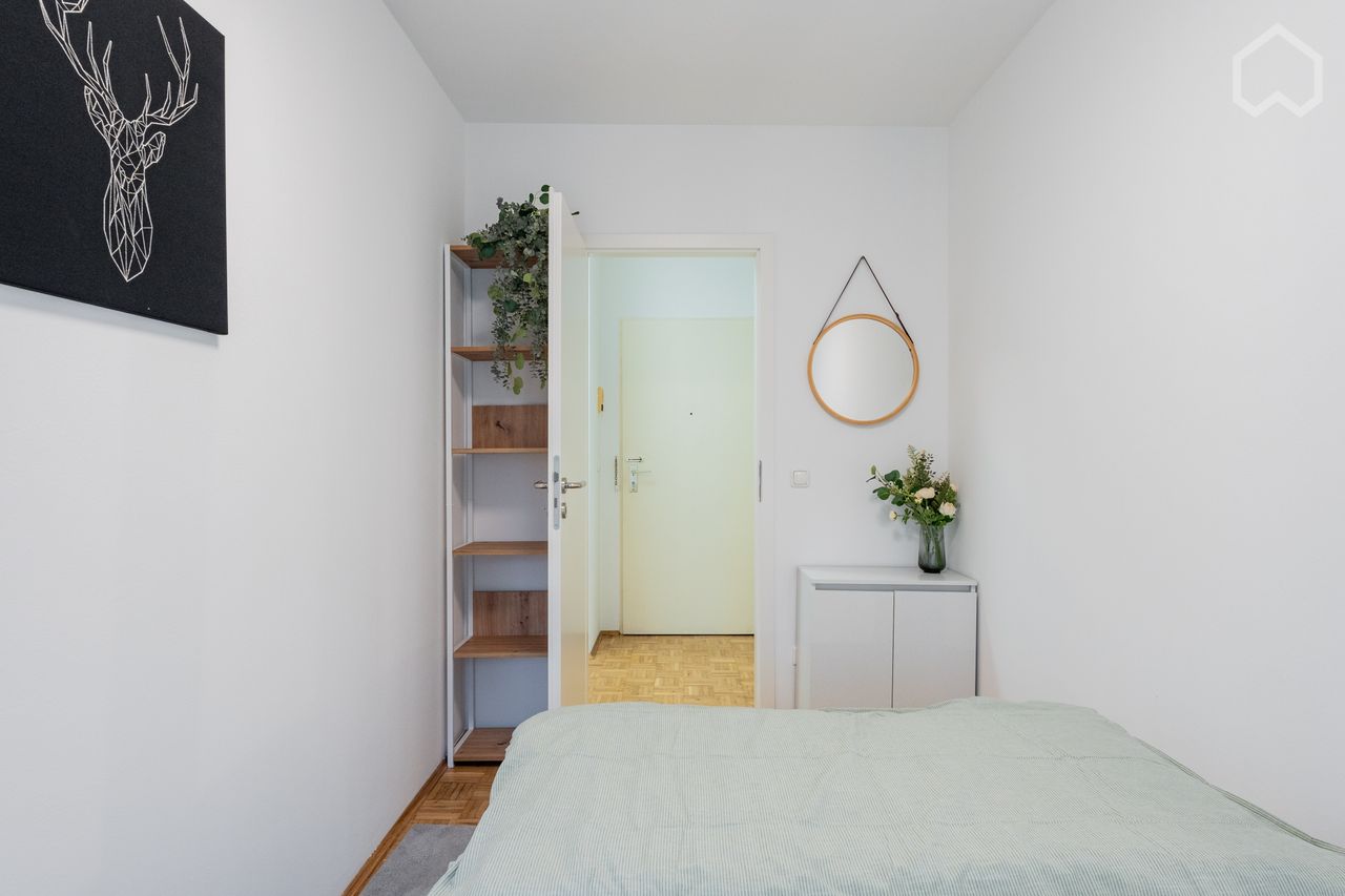 Cozy 2-room apartment with large balcony in Berlin