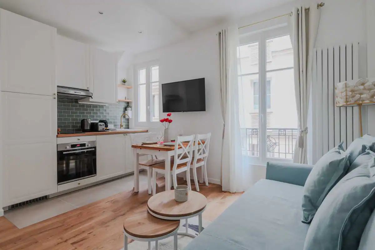Charming Parisian Apartment for 4