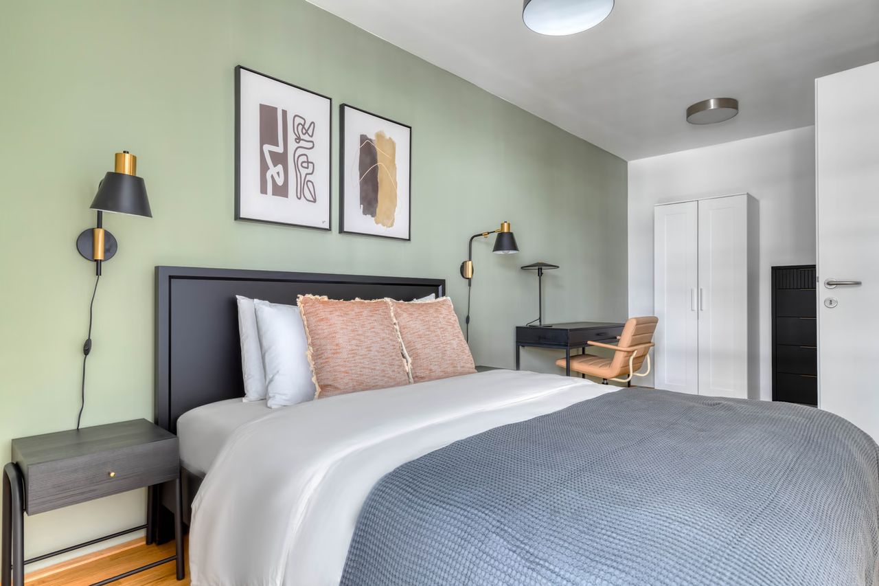 2BR | Leopoldstadt, loggia, gym & sauna