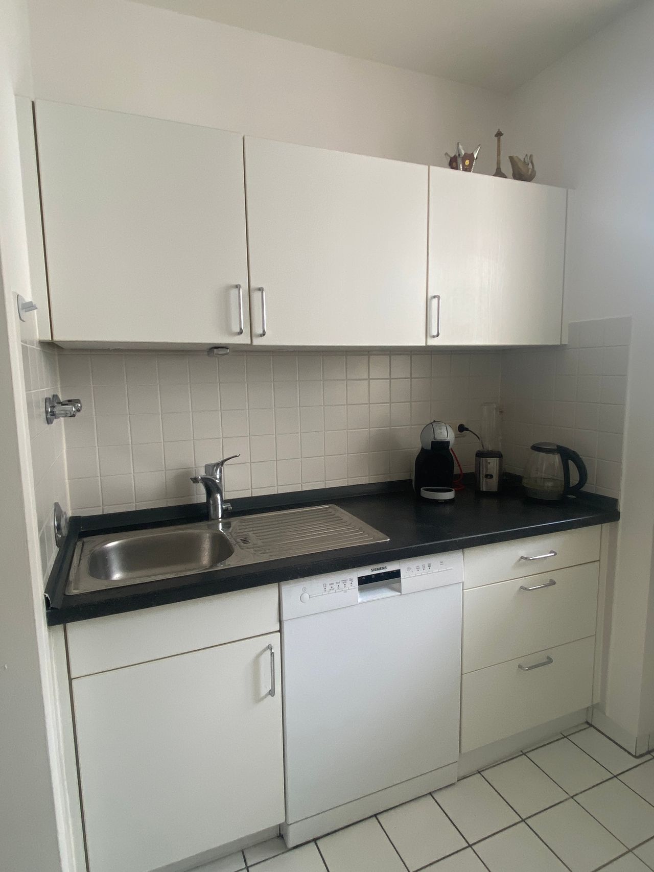 Beautiful 1 bed room apartment with balcony in Lichtenberg to rent