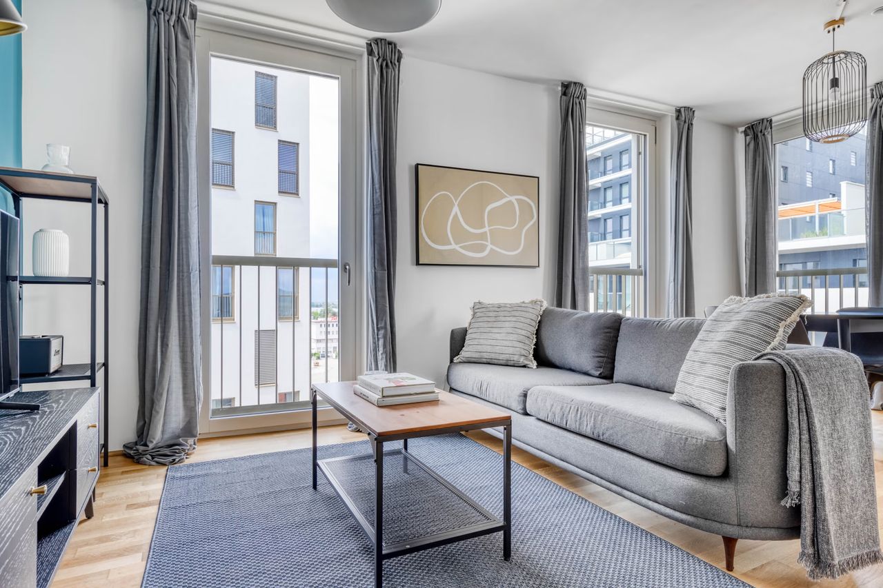 2BR | Leopoldstadt, loggia, gym & sauna