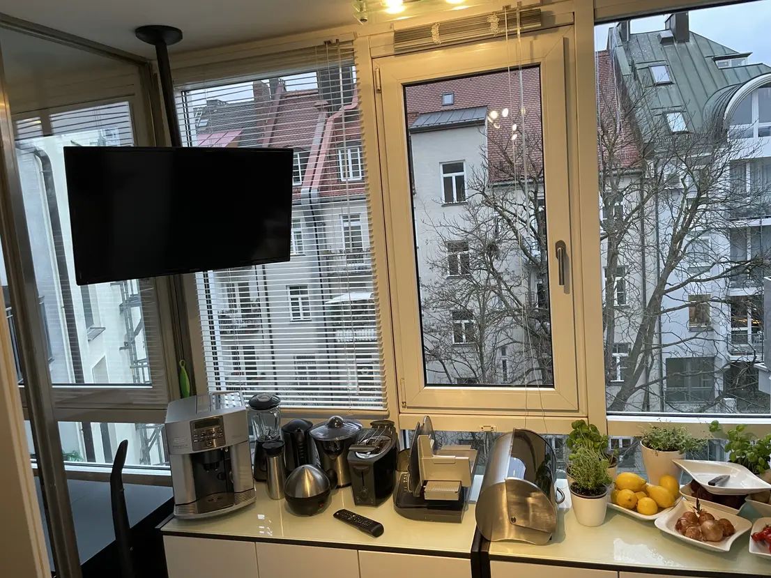 2,5 - room apartment in best location Schwabing / Münchner Freiheit