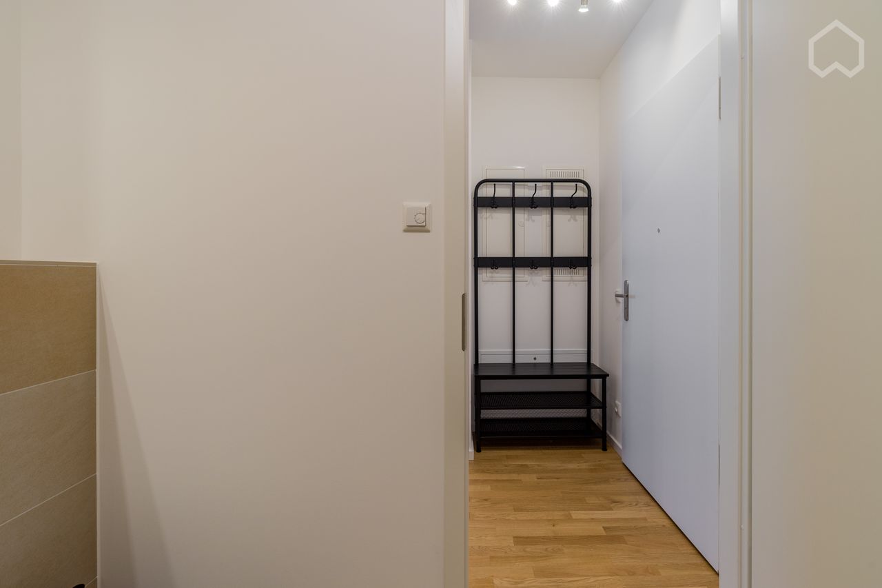 Modern and bright new apartment in the heart of Berlin-Mitte with balcony