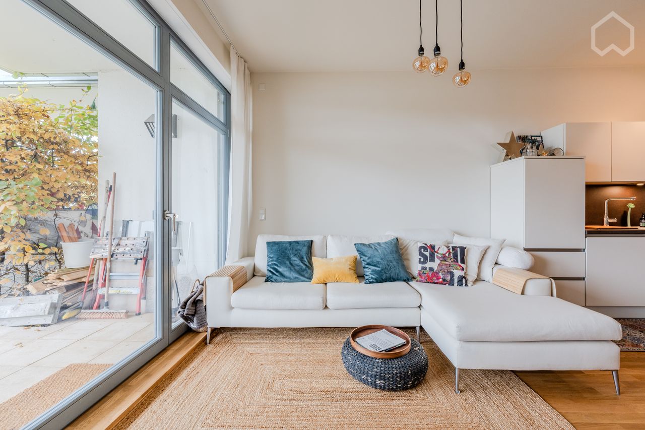 Flat with private river view in Köpenick, Berlin
