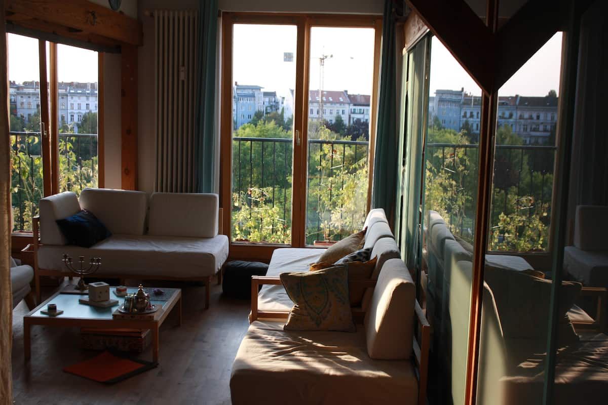 Sunny Top-Floor Apartment with Terrace in Kreuzberg/Bergmannkiez – 6-Month Rental