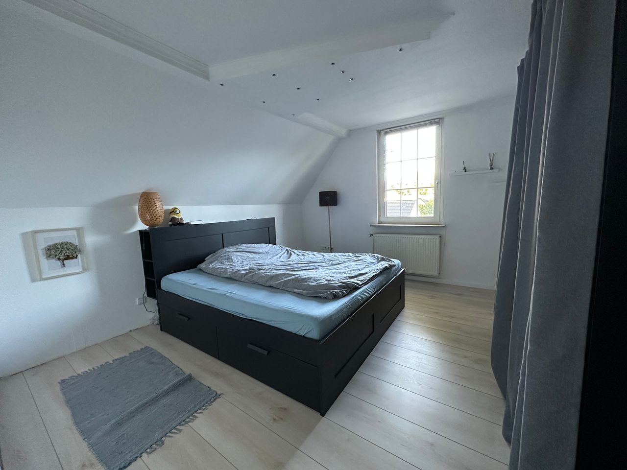 Fully Furnished 4-Room Apartment with Large Garden