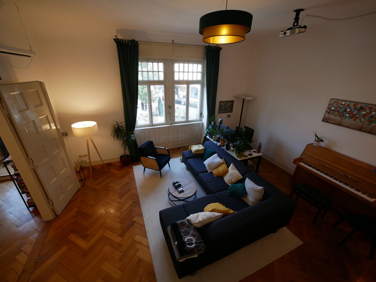 Spacious and central apartment in Karlsruhe