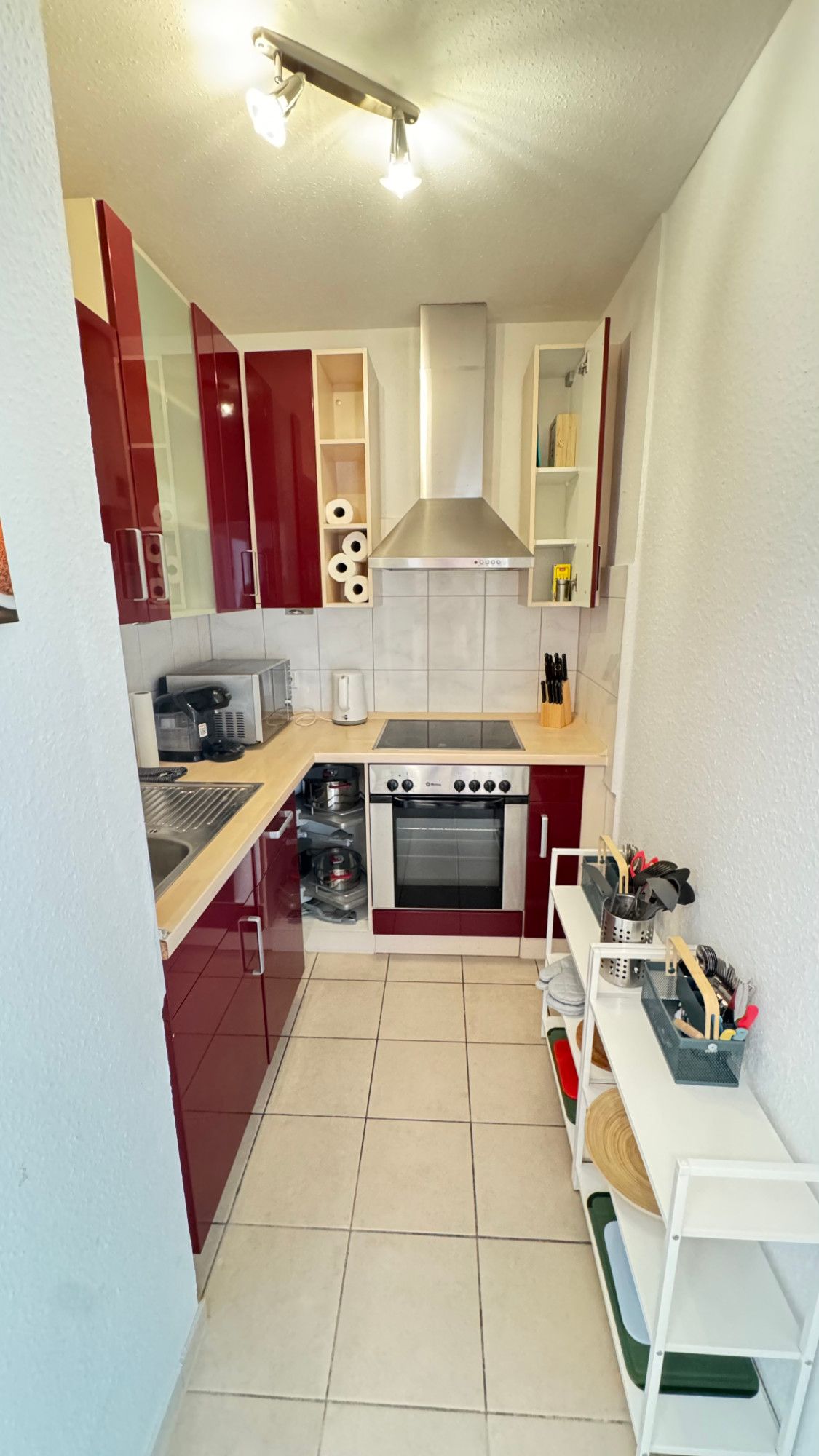 2-room apartment for workers with single beds – private kitchen and bathroom
