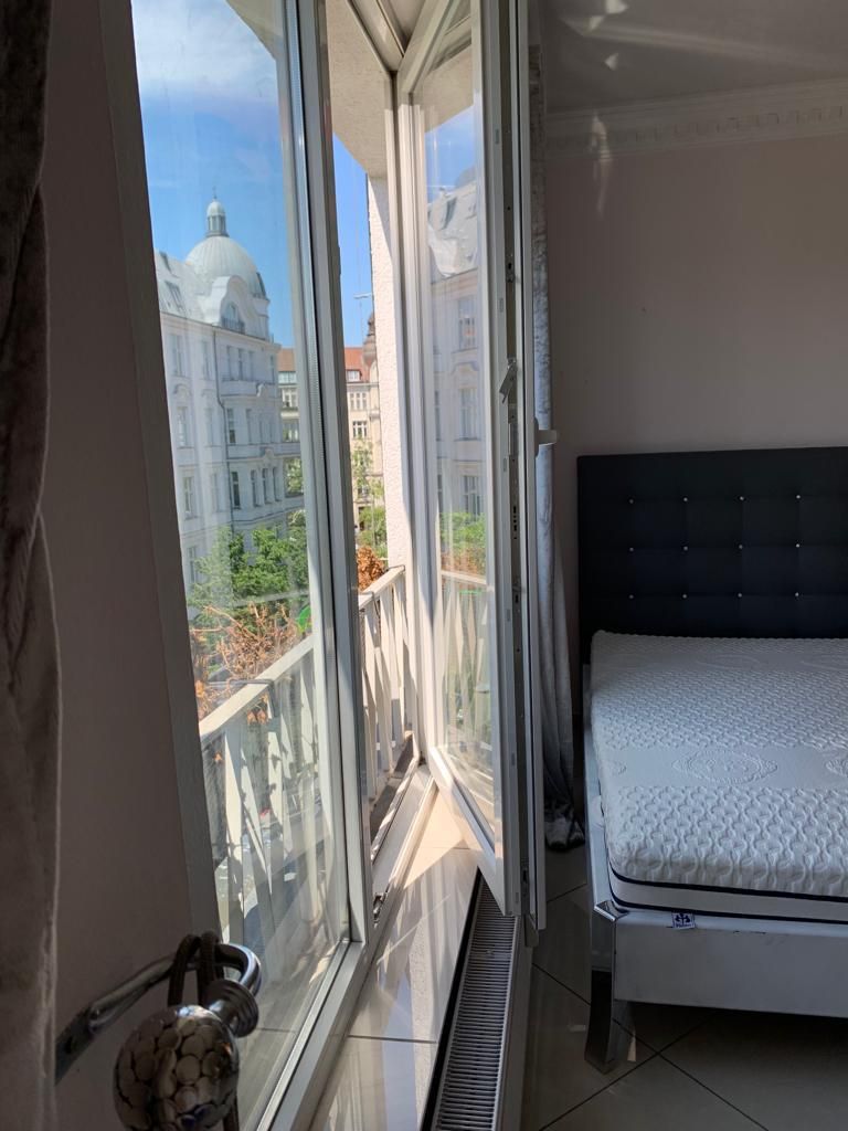Luxurious 2 - Room Apartment with a view at Kurfürstendamm