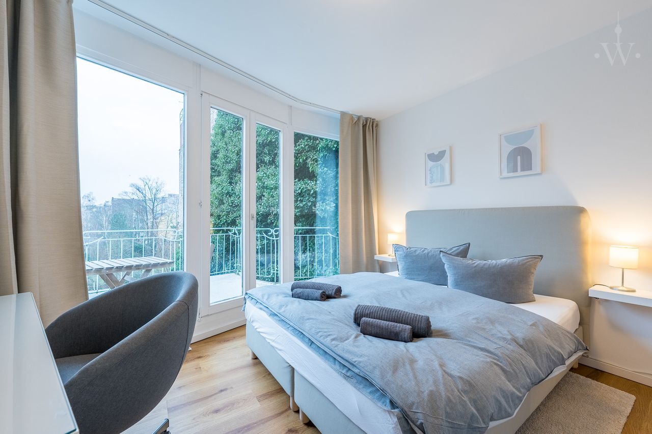 Beautiful 3-room apartment in central location with balcony