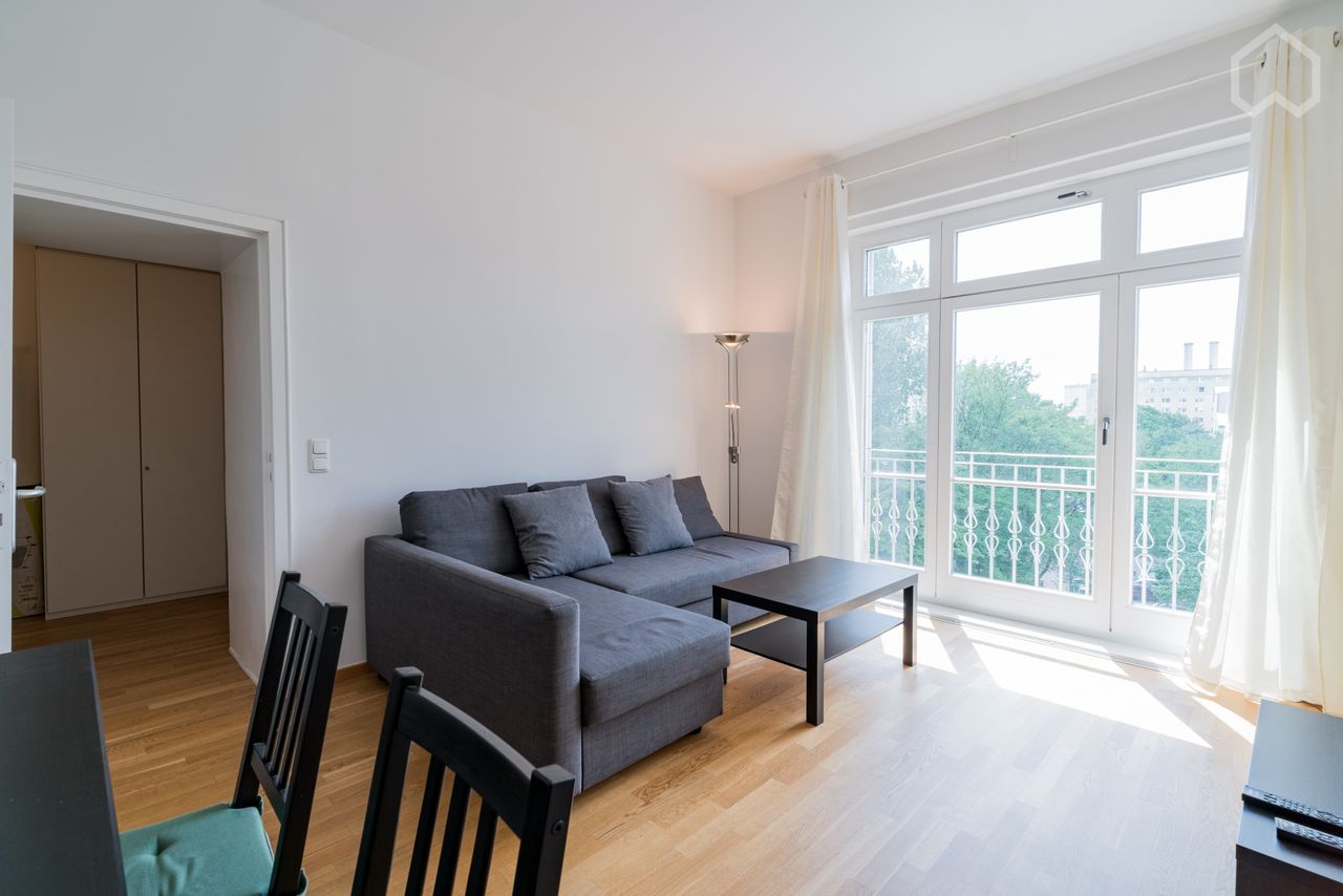 Bright and gorgeous flat in Friedrichshain incl. cleaning