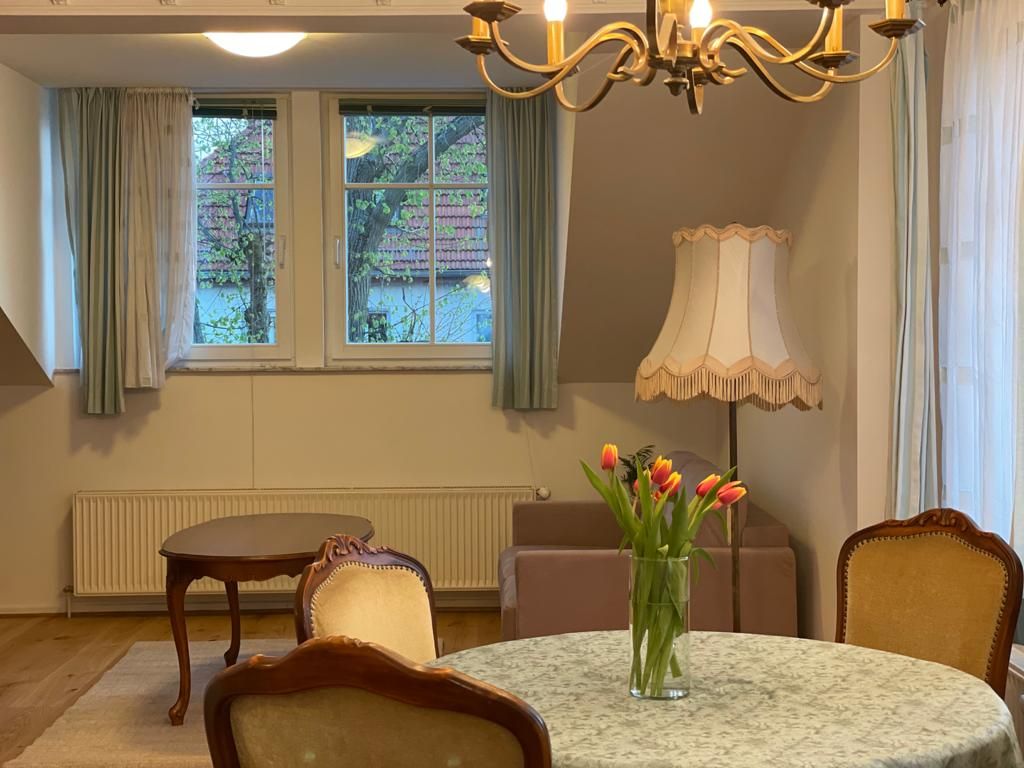 Bright & fashionable suite (Berlin)