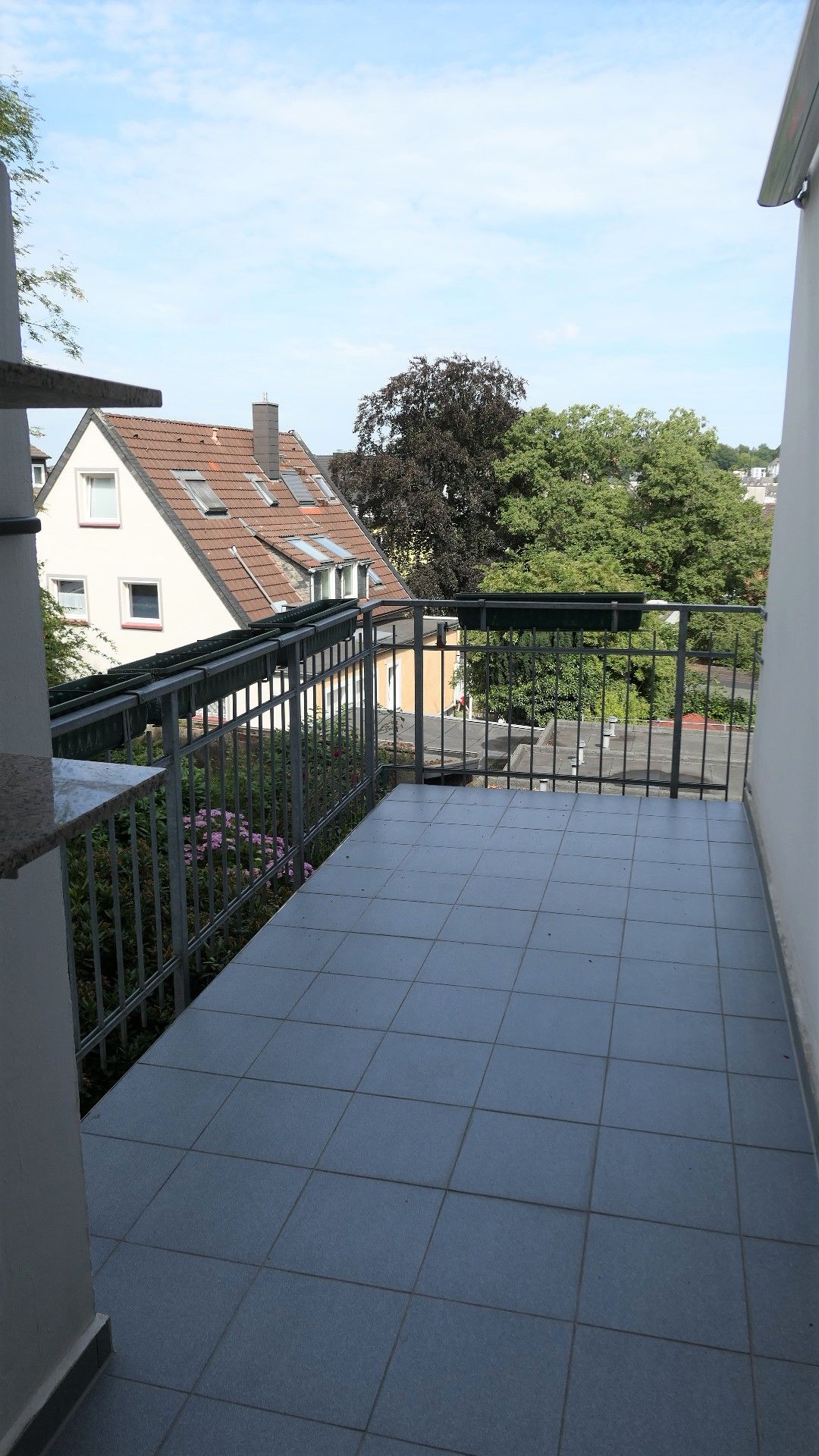 MEDITERANA - Spacious 4BR Aprt. with Balcony and Patio with a view