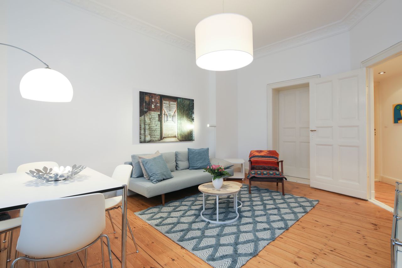 Bright and modern furnished 2 room apartment in Charlottenburg, Spree-proximity