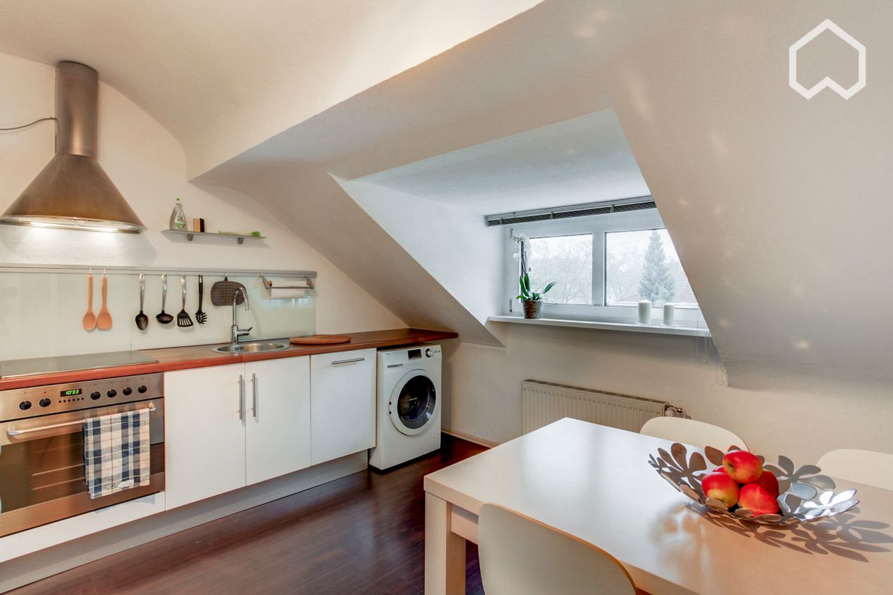 Cute smart home apartment, located in Sülz Cologne's favorite district