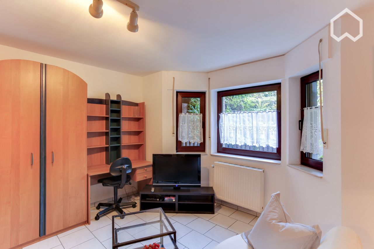 Nice, quiet and neat apartment in Neuss-Norf, near Duesseldorf