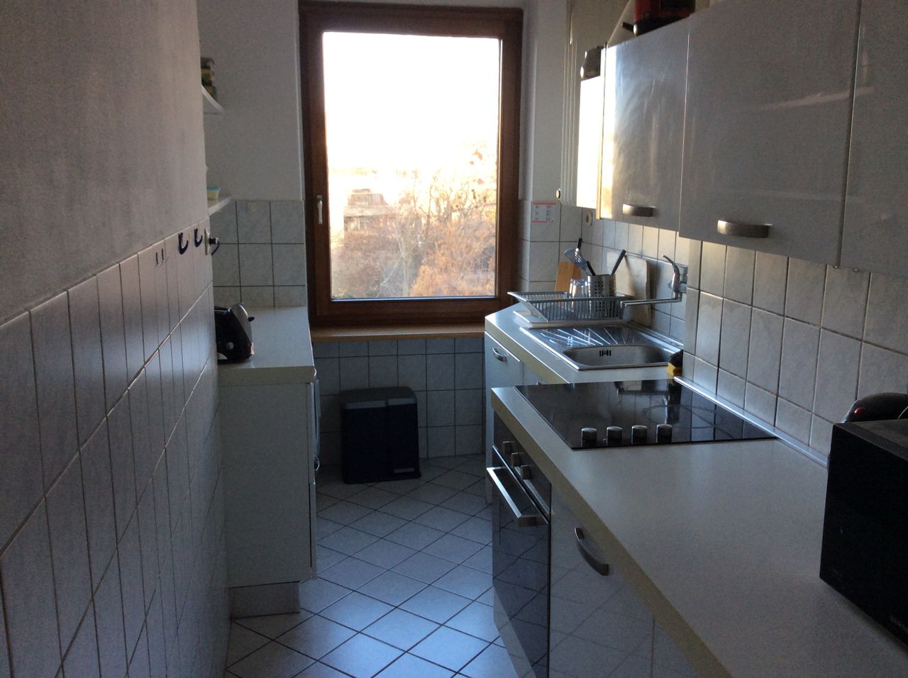 Pretty third floor three bedroomed apartment (with lift) in Charlottenburg