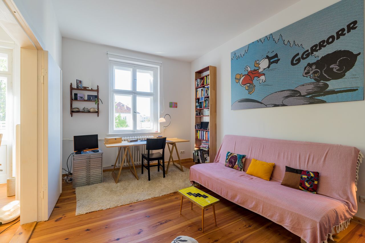 Beautiful light-flooded 3-room apartment with balcony centrally located in Schöneberg (Berlin)