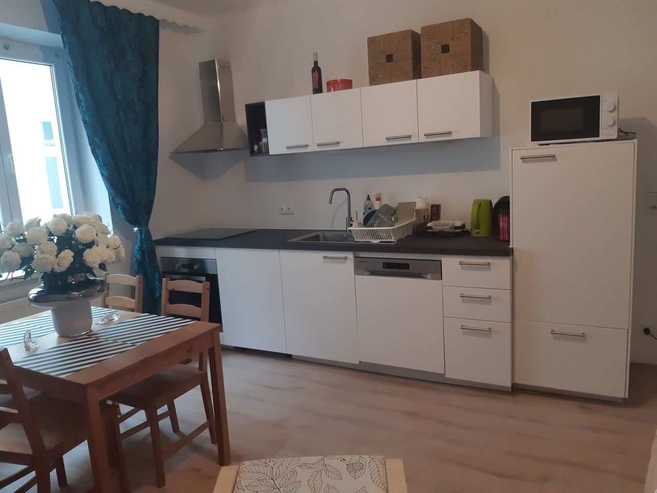 Looking for Short Term Tenant,2. Bezirk -  45 m2 apartment 1sleeping room and living room with kitchen close to Center of Wien.