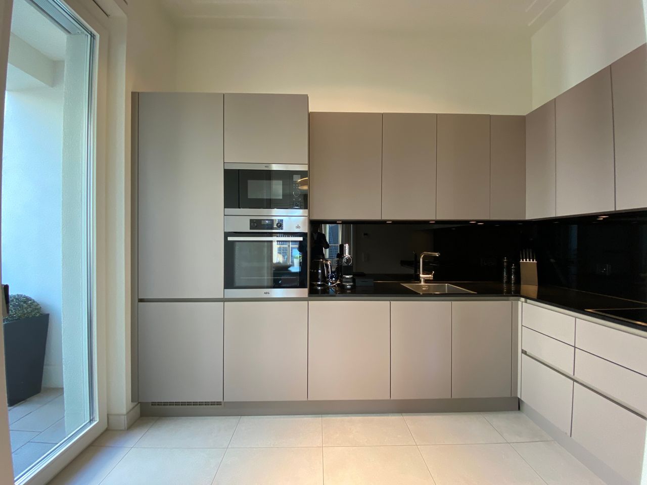 Large and cozy apartment on over 100sqm, high quality and lovingly furnished.