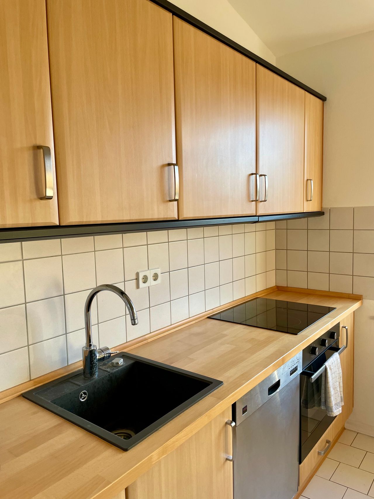Cozy furnished top floor apartment with terrace in a central location in Oberschöneweide
