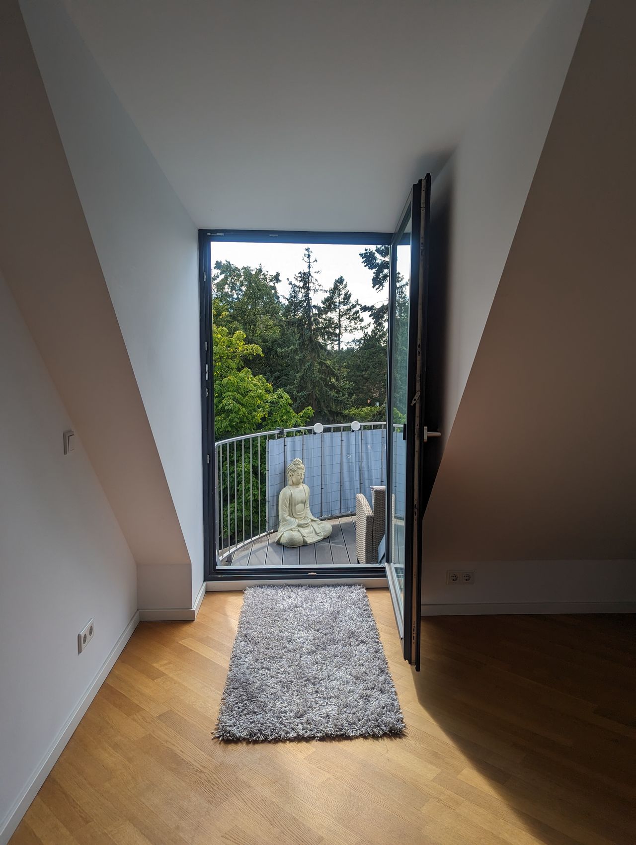 Fancy duplex apartment in green and quiet neighborhood