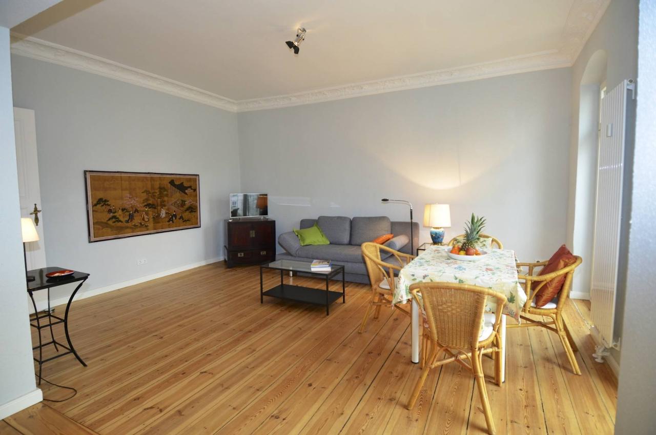 Lovely and high-end flat with balcony at Ludwigskirchplatz