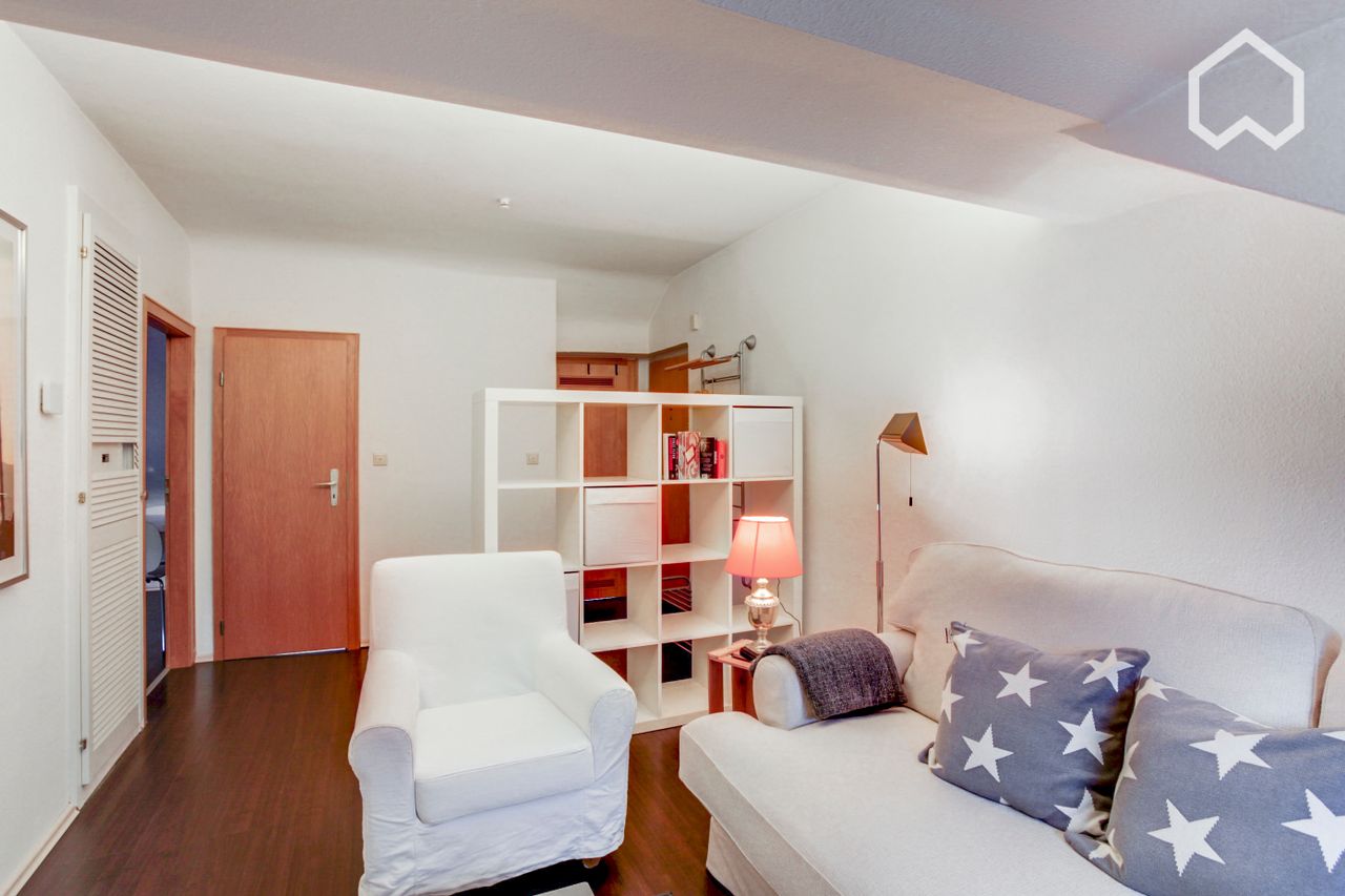 Cute smart home apartment, located in Sülz Cologne's favorite district