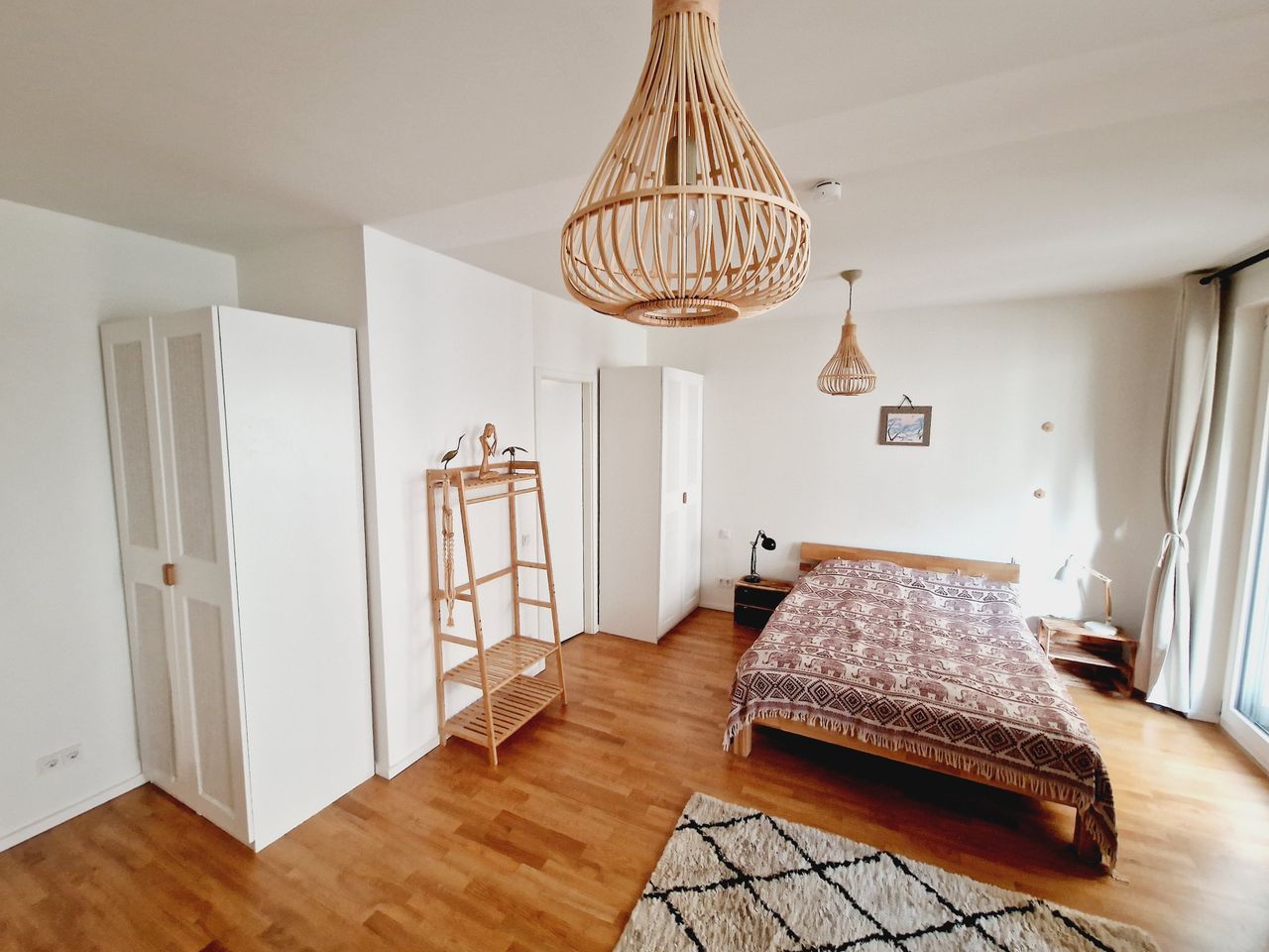 Spacious 2-Bedroom Apartment Ideal for Families, Couples, or Professionals