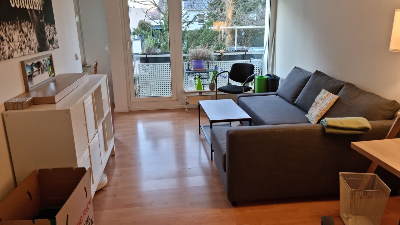 [6 Monate Zwischenmiete] Sonnige Wohnung: 2 Zimmer, Balkon, EBK in Berlin - perfekt fürs Homeoffice!