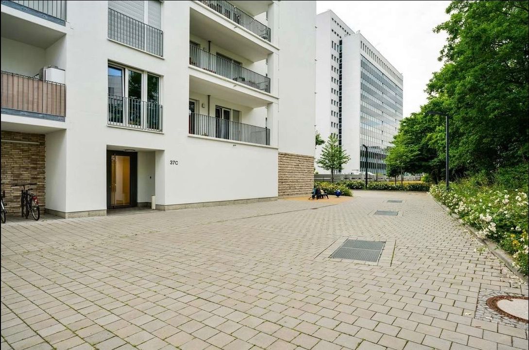 Beautiful apartment close to city center and airport